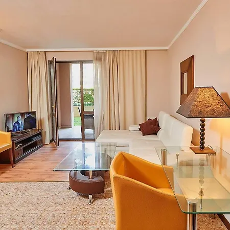 Apartment Freedom Beach With Pool, Gym And Free Transfer